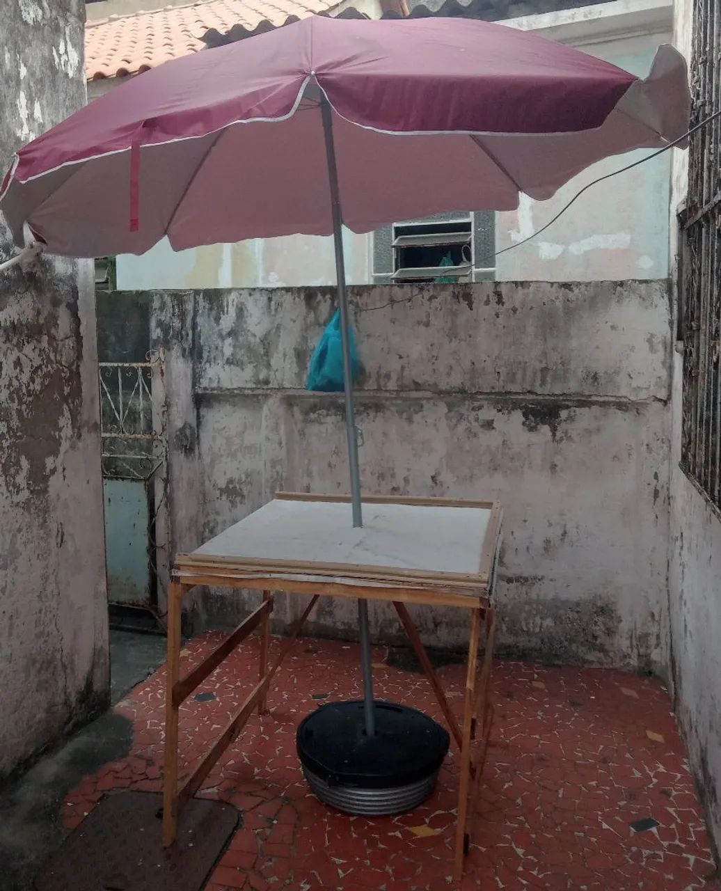 Bancada pra camelô com guarda sol,$250/Padre Miguel  - Foto 2