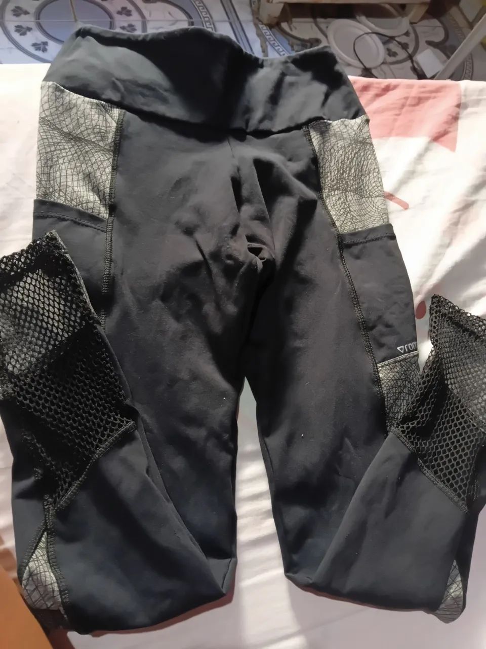 Vende-se Roupas Roamce semi novas - Foto 5
