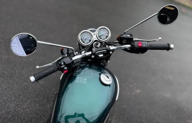 TRIUMPH BONNEVILE T100  - Foto 3
