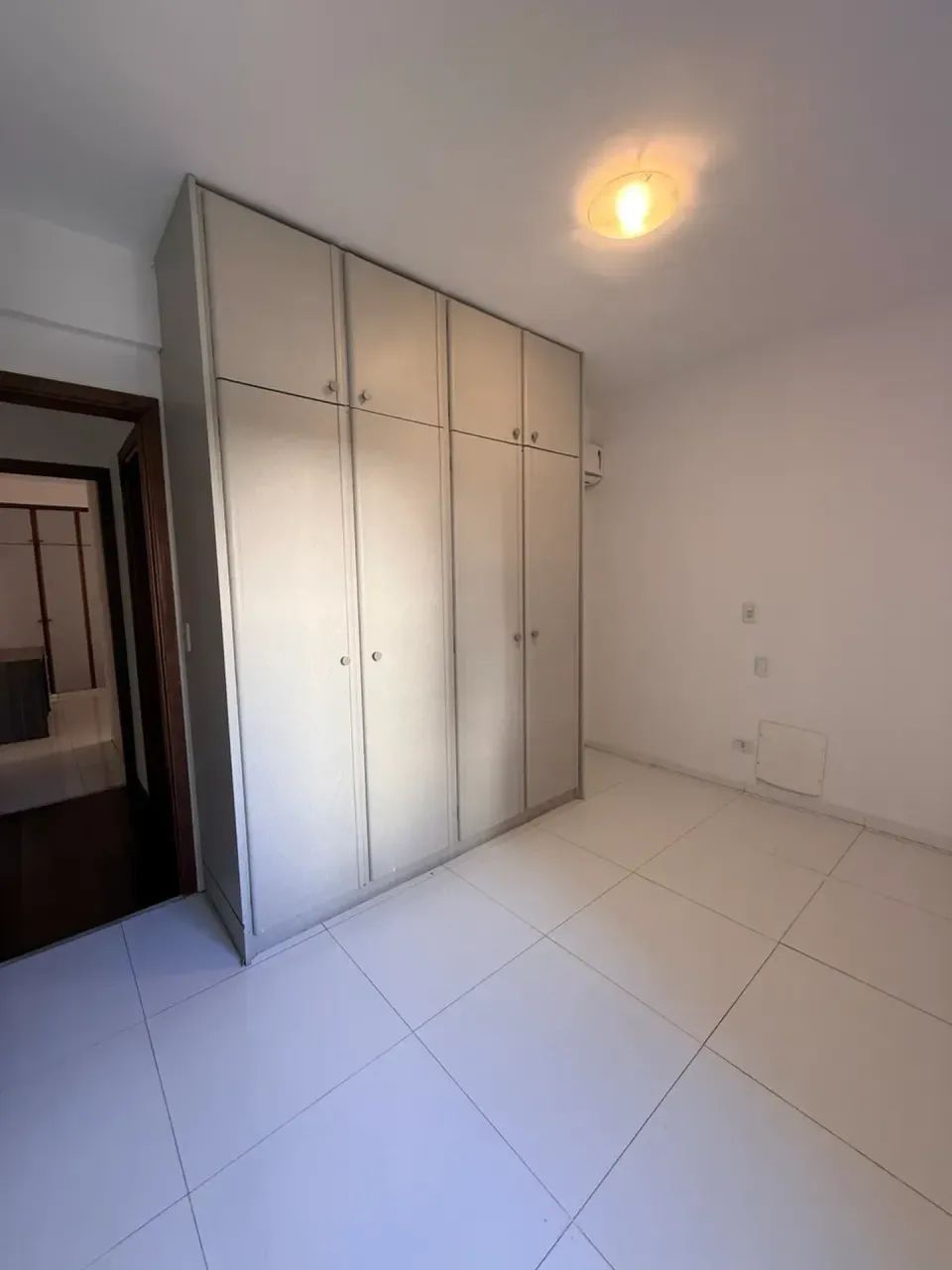 CONFORTO, AMPLITUDE E EXCELENTE LOCALIZAÇÃO NO SETOR OESTE!! - Foto 5