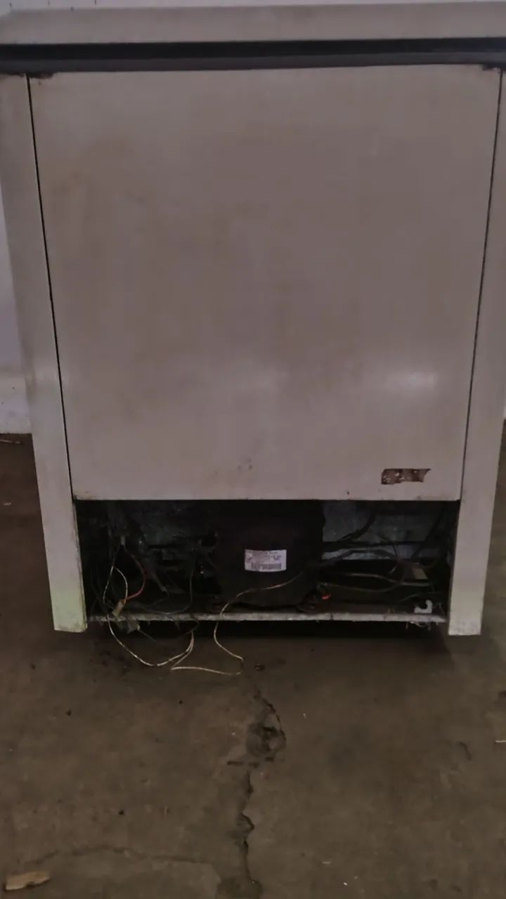 Vende-se freezer com defeito  - Foto 4