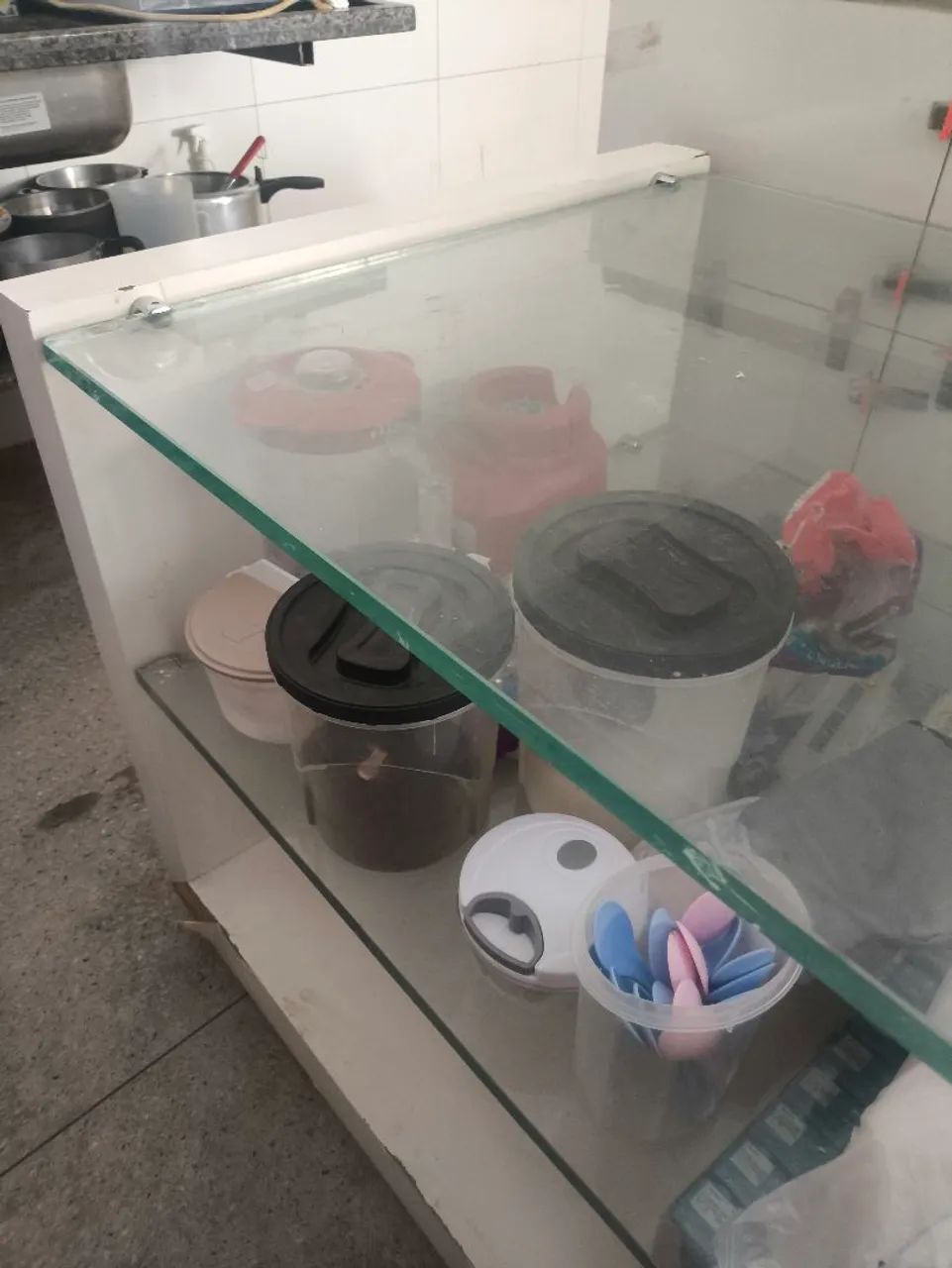 Mesa reforçada com vidro - Foto 2
