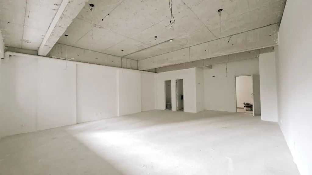 Sala comercial de 70,73 m² com 2 banheiros, varanda e vagas rotativas no Edifício Quadria  - Foto 3