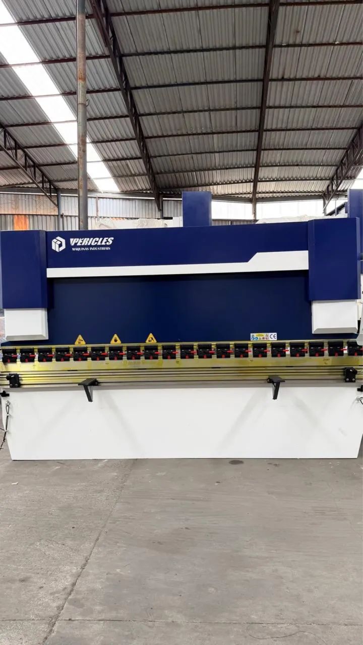 Dobradeira Hidráulica 4000x125 ton
