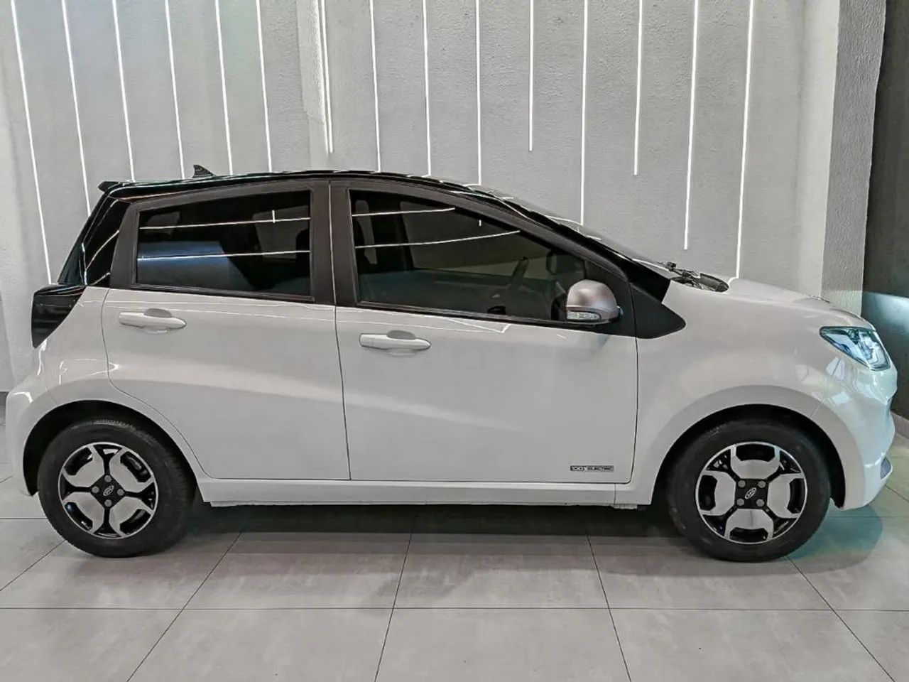 JAC E-JS1 62cv 5P Aut. (elétrico) 2023 - Foto 3