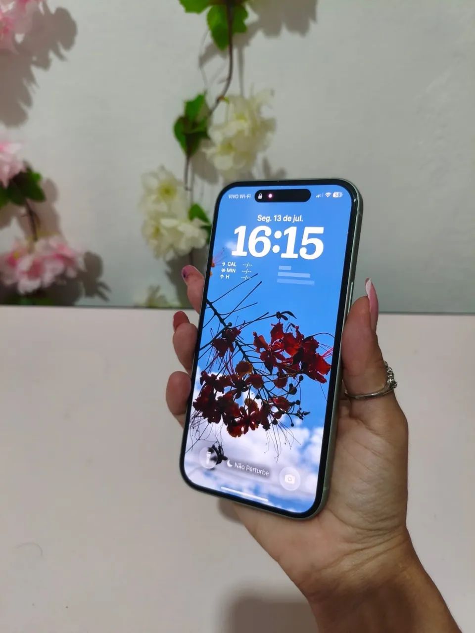 iPhone 15 128G Verde - Com caixa e NF - Foto 2