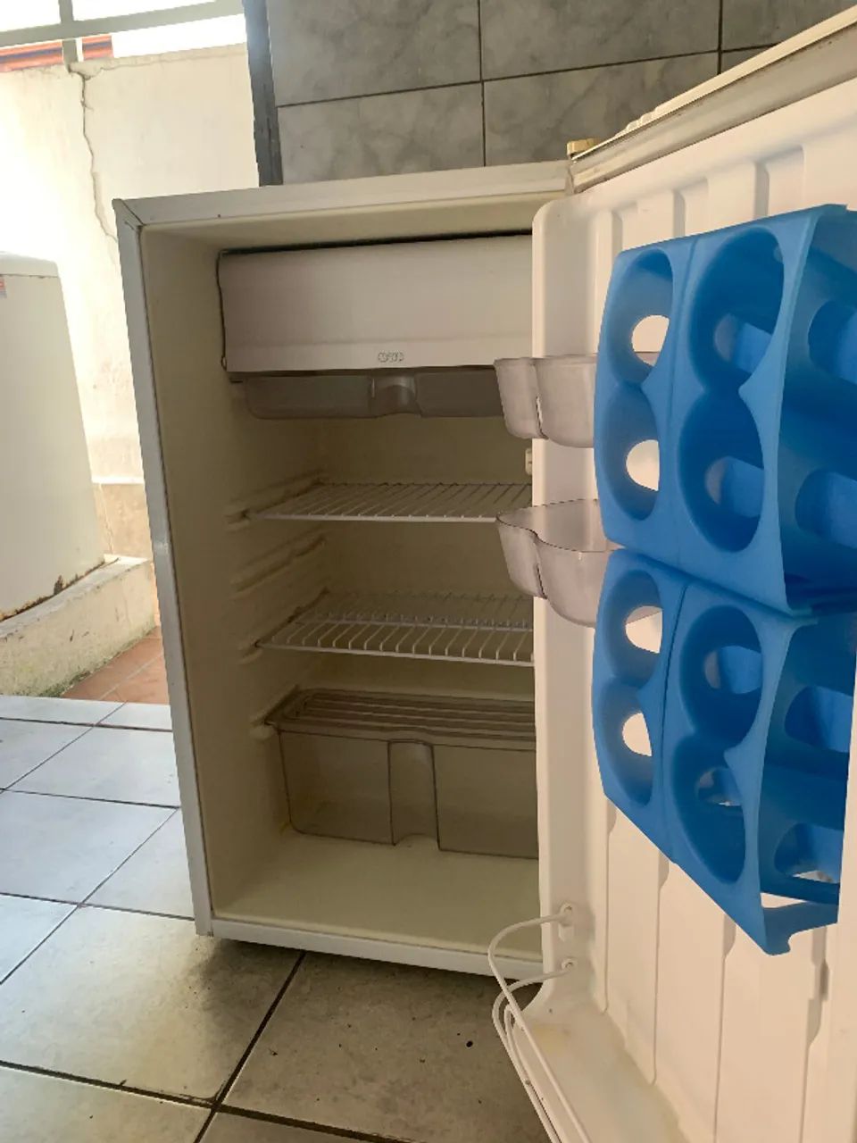 FRIGOBAR CONSUL COMPACTO 120 - Foto 3