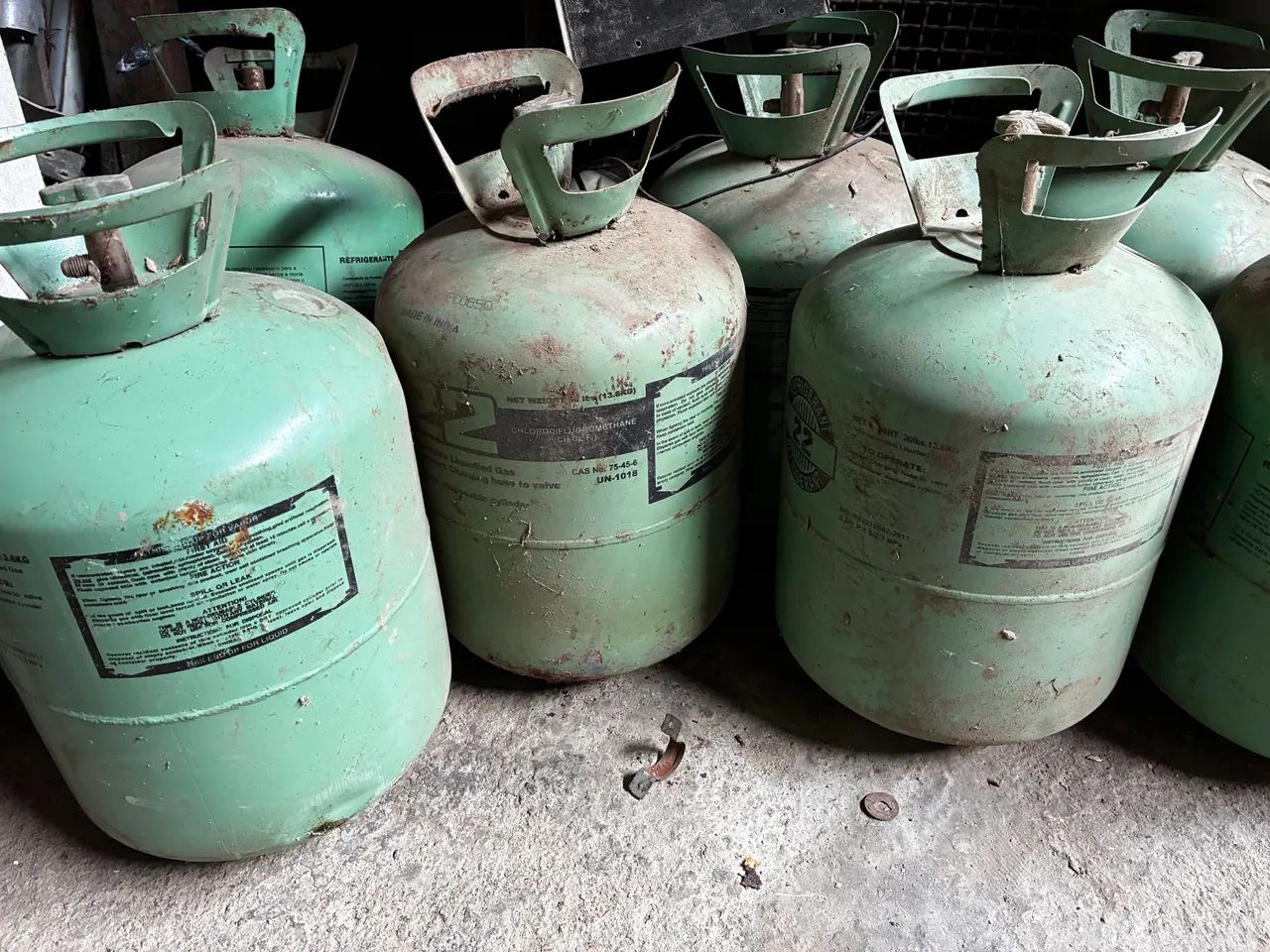 Cylinder for building barbecues64962676357506121