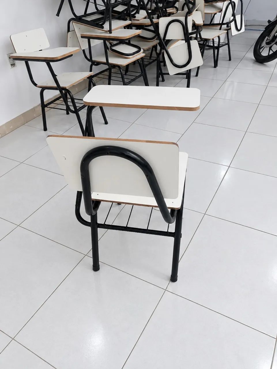 CADEIRA ESCOLAR - Foto 2
