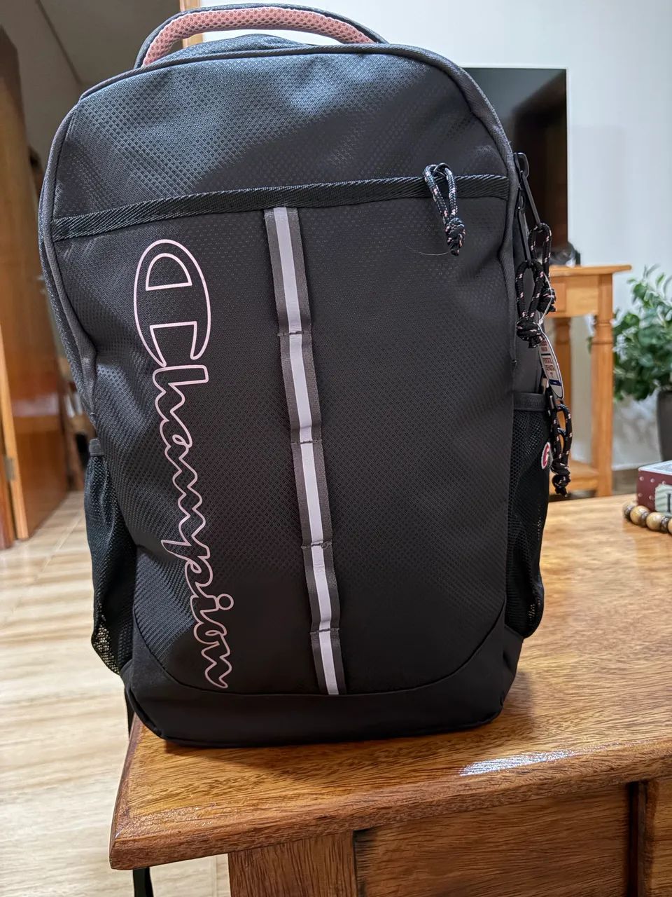 Mochila champion original preta e rosa 