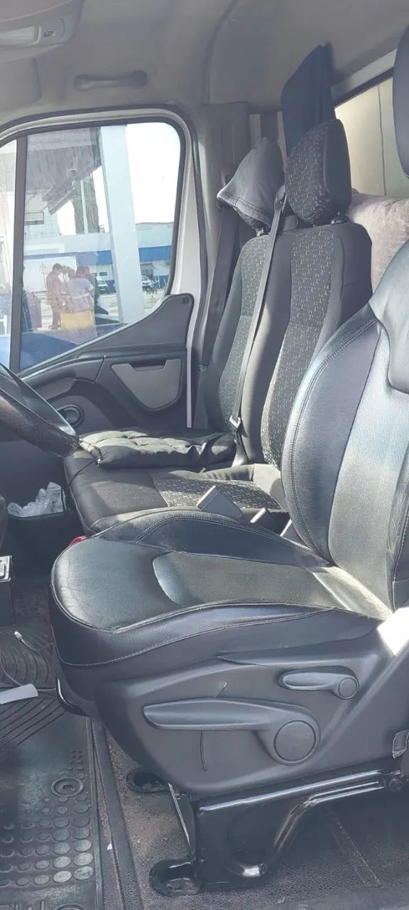 Renault Master 2.3 DCI Chassi 16V Diesel 2015 - Foto 4