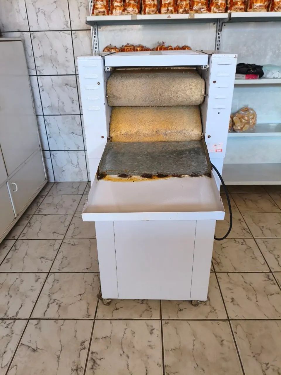 Modeladora Venâncio pão francês 