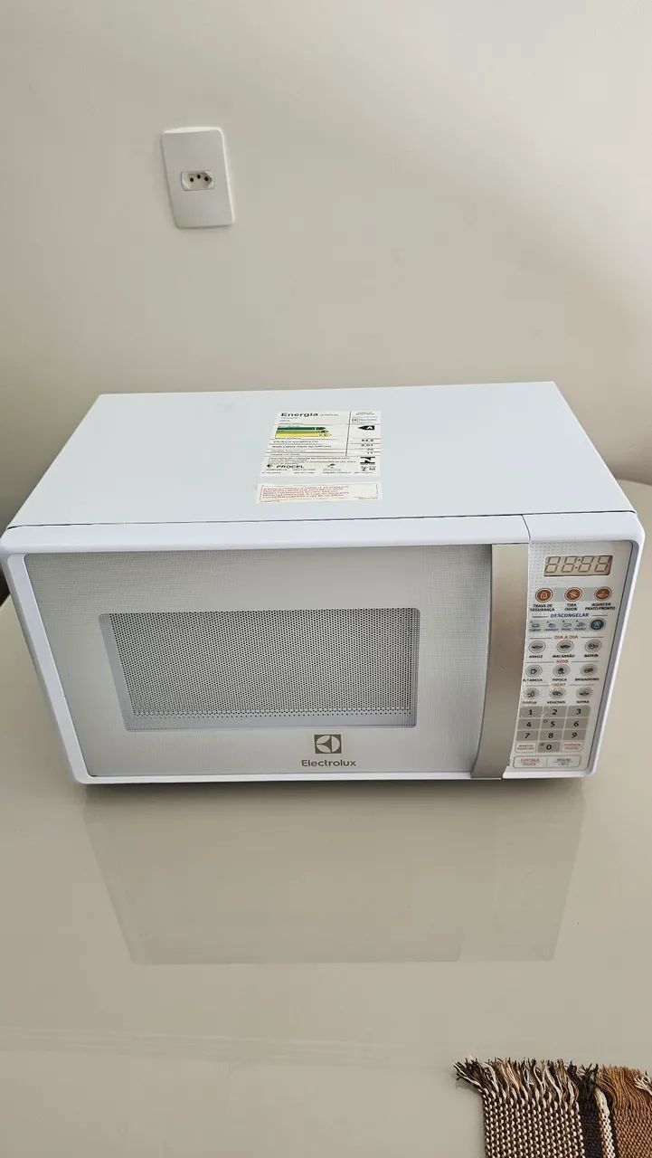 Micro-ondas Electrolux 20L Branco (MTO30) - Foto 3