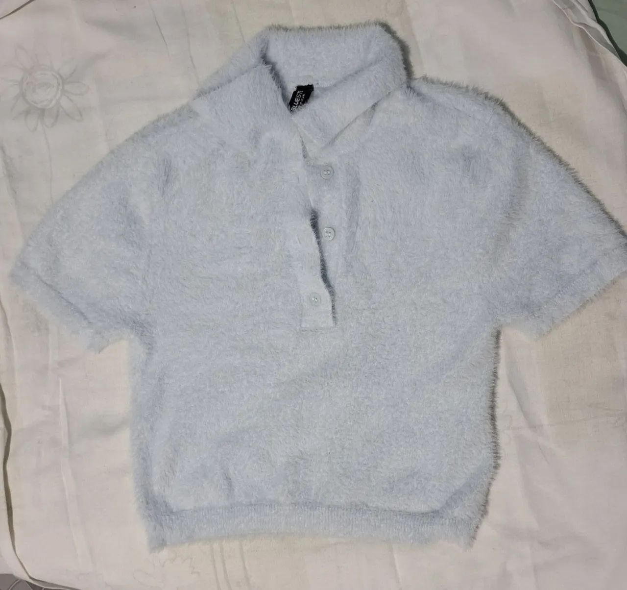 cropped de pelinho azul claro tam. P - Foto 2