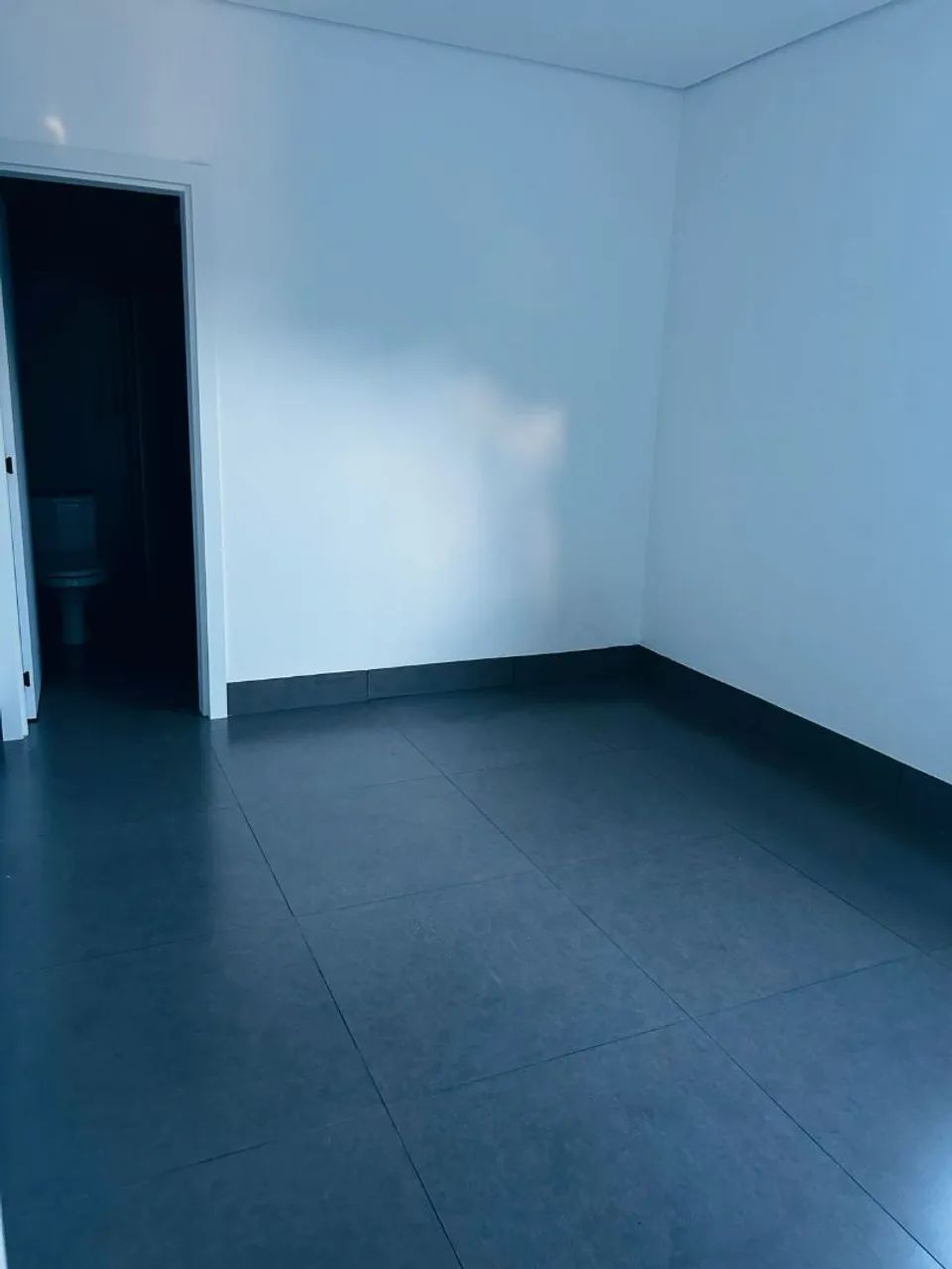 Vendo casa  com sala comercial  - Foto 4
