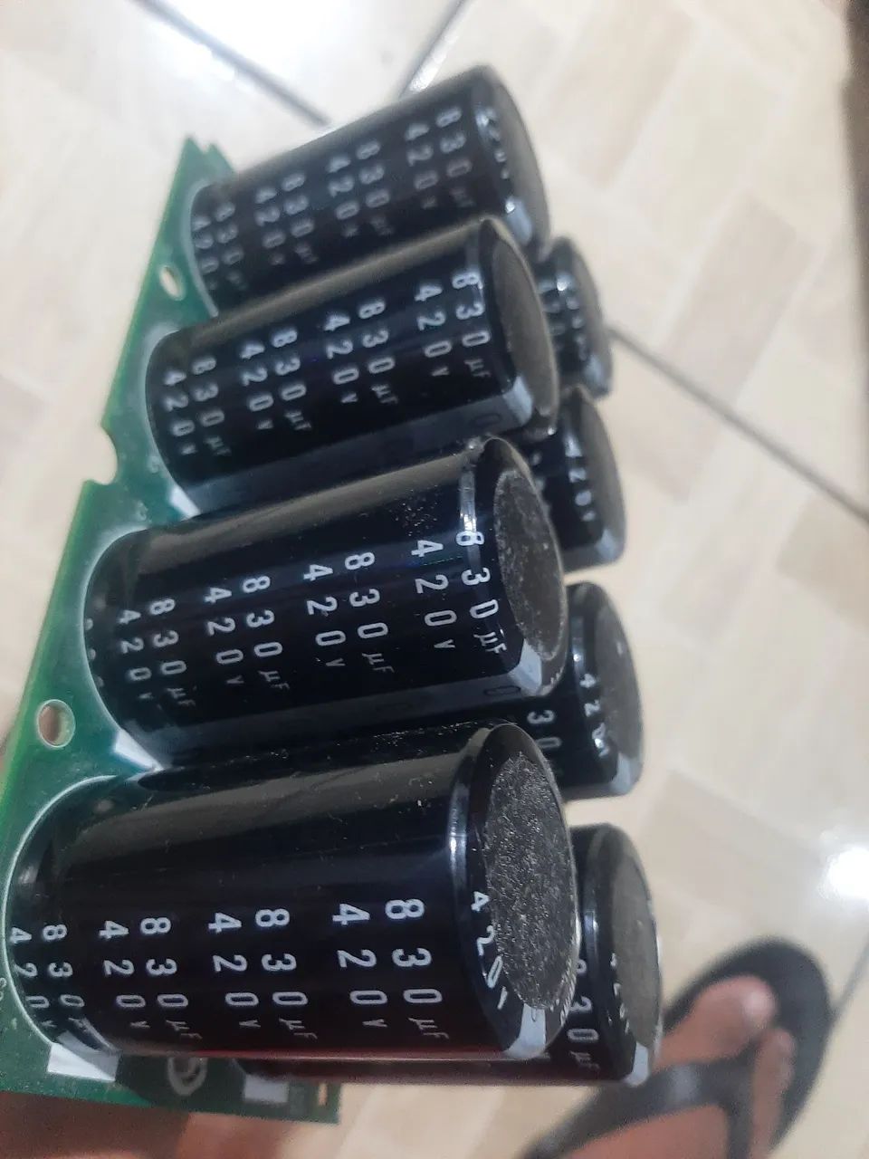 Banco de capacitores 420v 830mf