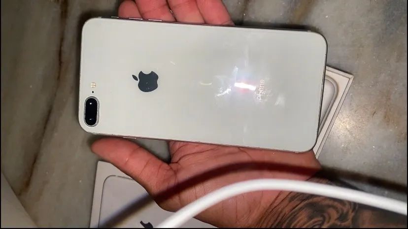 iPhone 8 Plus  - Foto 2