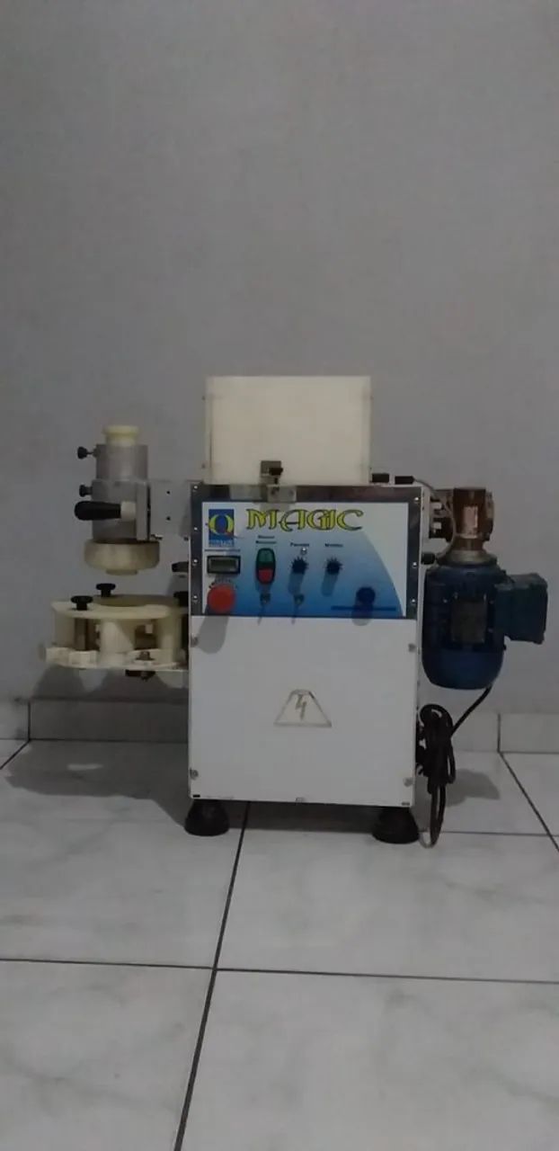 Vendo máquina de fazer salgado  - Foto 4