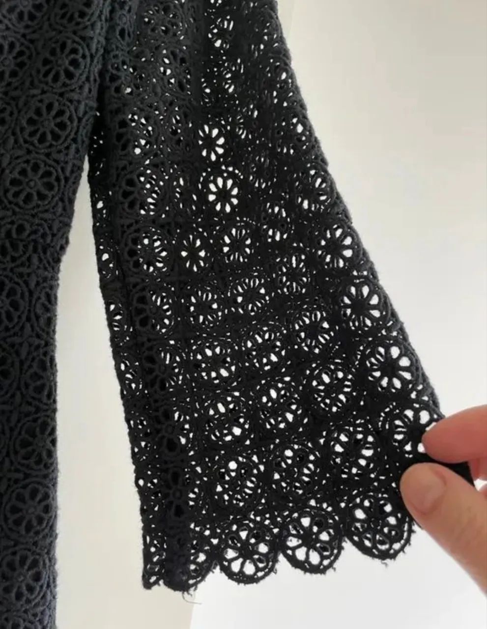 Vestido tam P com renda preto importado - Foto 5