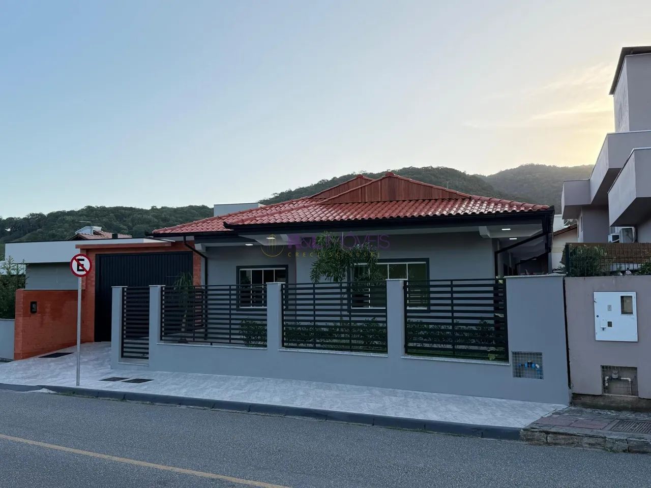 Casa com Piscina - 3 quartos na Pedra Branca em Palhoça - Foto 3
