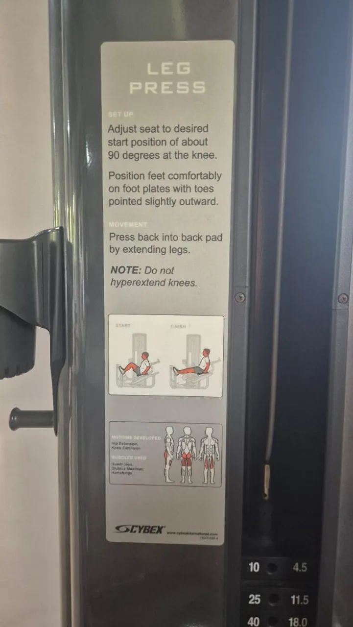 Leg Press Cybex VR1  - Foto 5