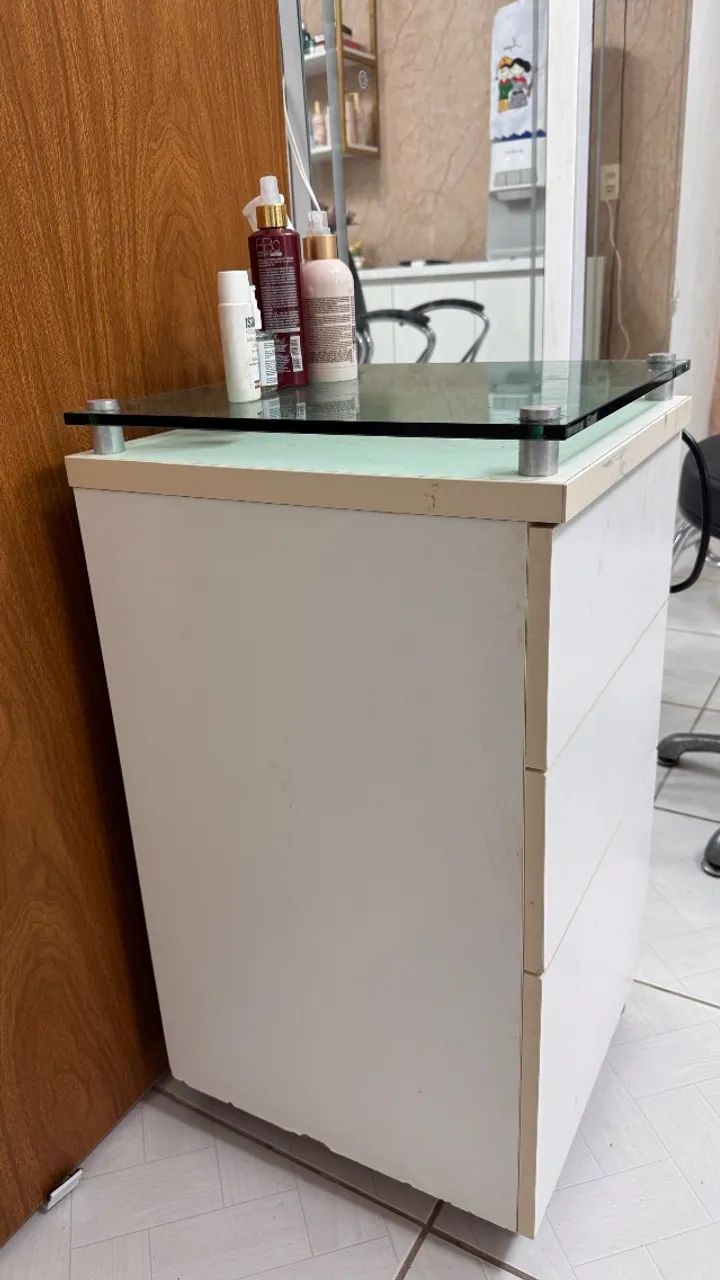 Carrinho auxiliar salao