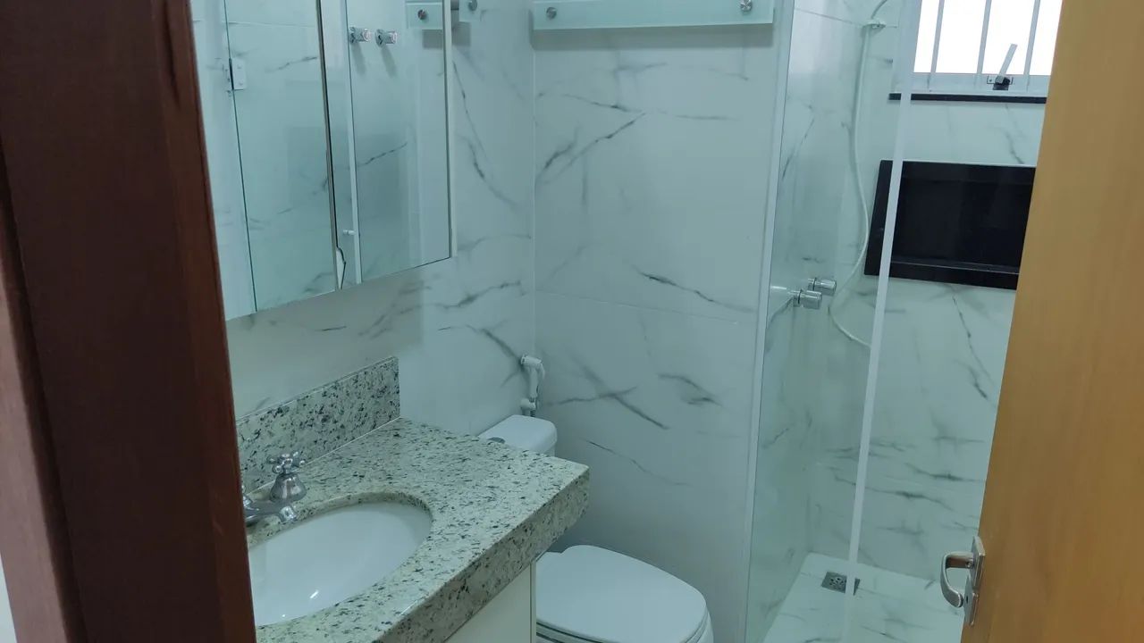 Casa auto padrão com apartamentos. - Foto 4