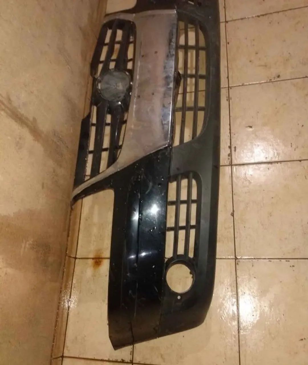 Para choque dianteiro gol g4 original com grade cromada - Foto 2