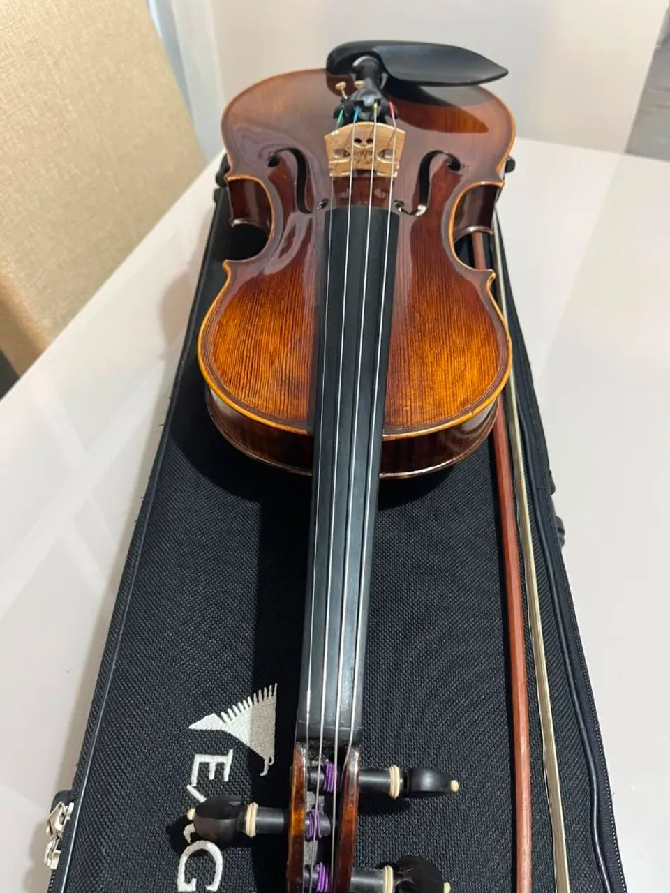 Violino Eagle VK544 harmonizado e extremamente novo - Foto 2
