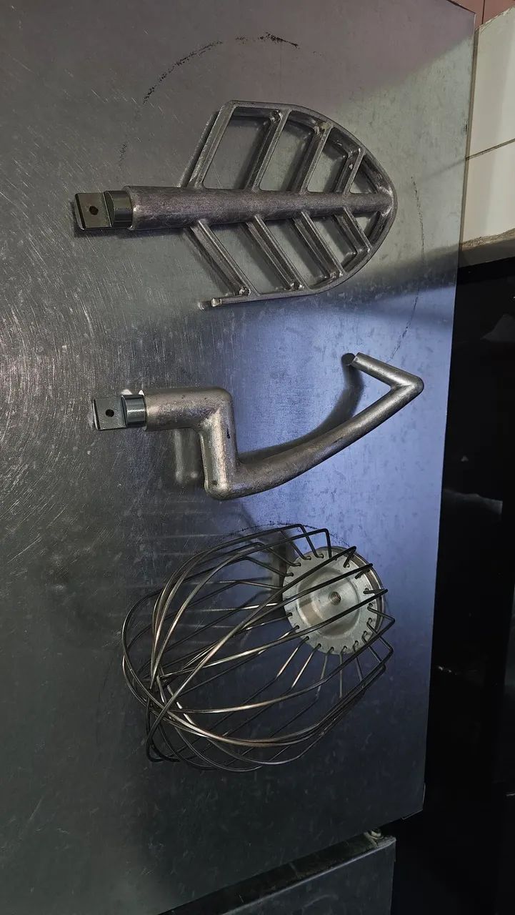 Batedeira masseira industrial 20L - Foto 4