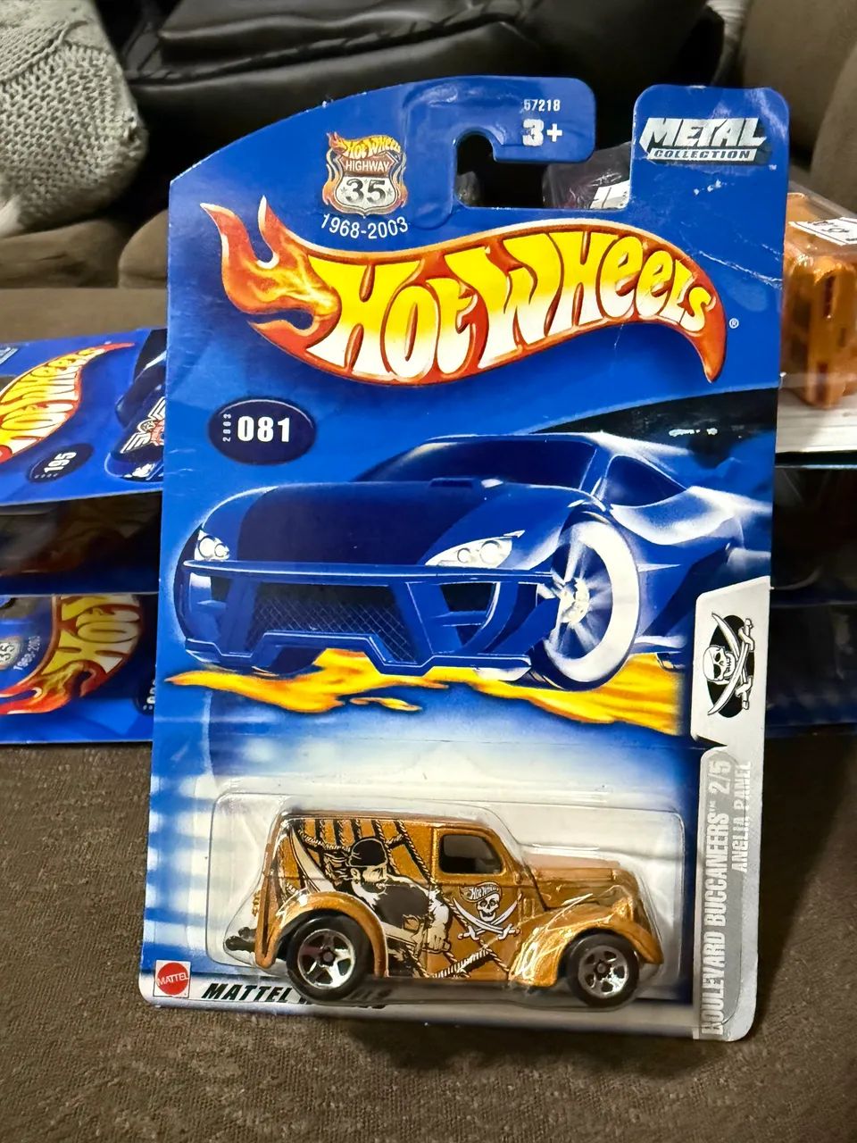 Hot Wheels - Anglia Panel - ano 2002 