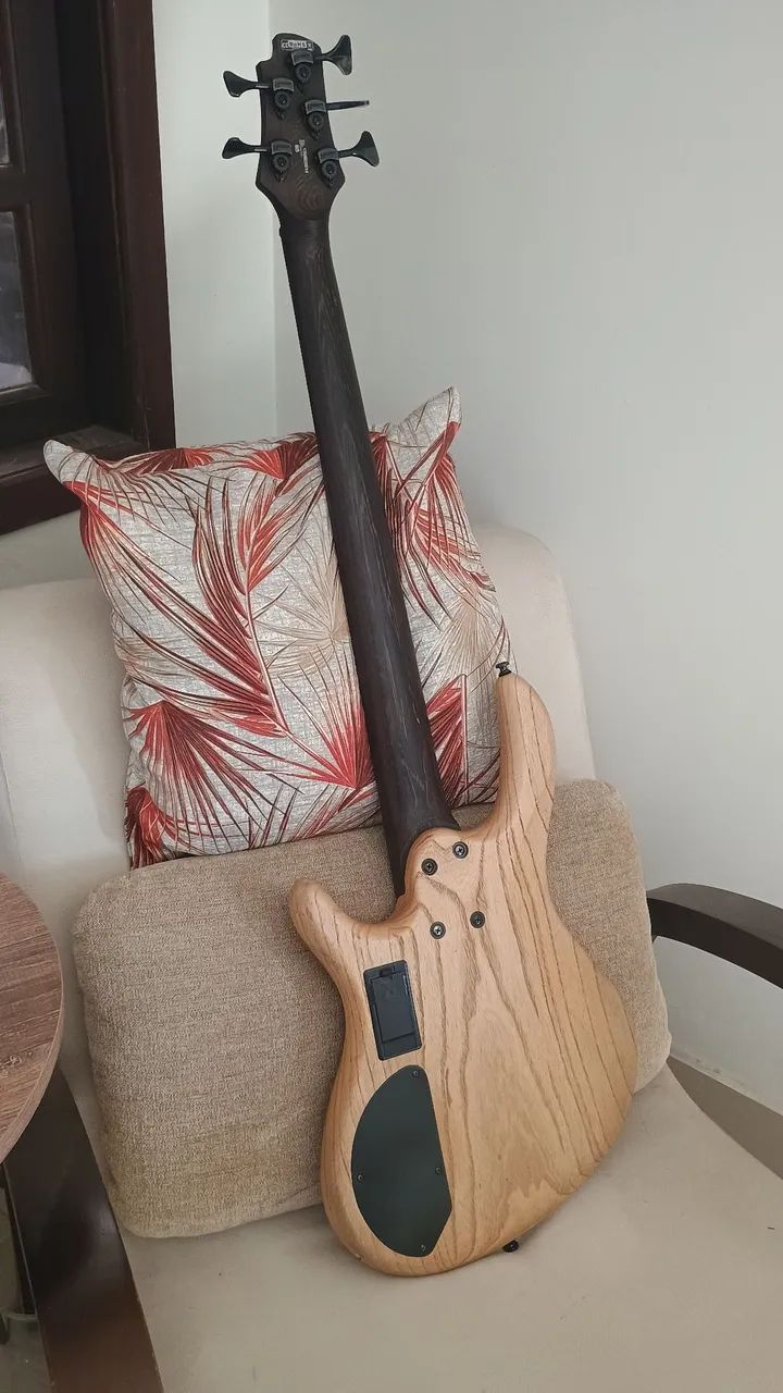 Baixo Cort B5 5 cordas  - Foto 5