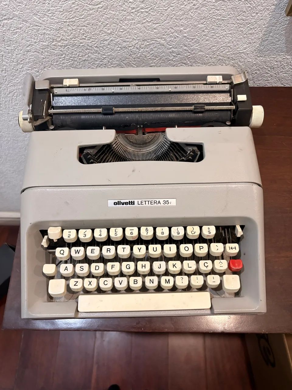 Máquina de escrever Olivetti - Foto 2