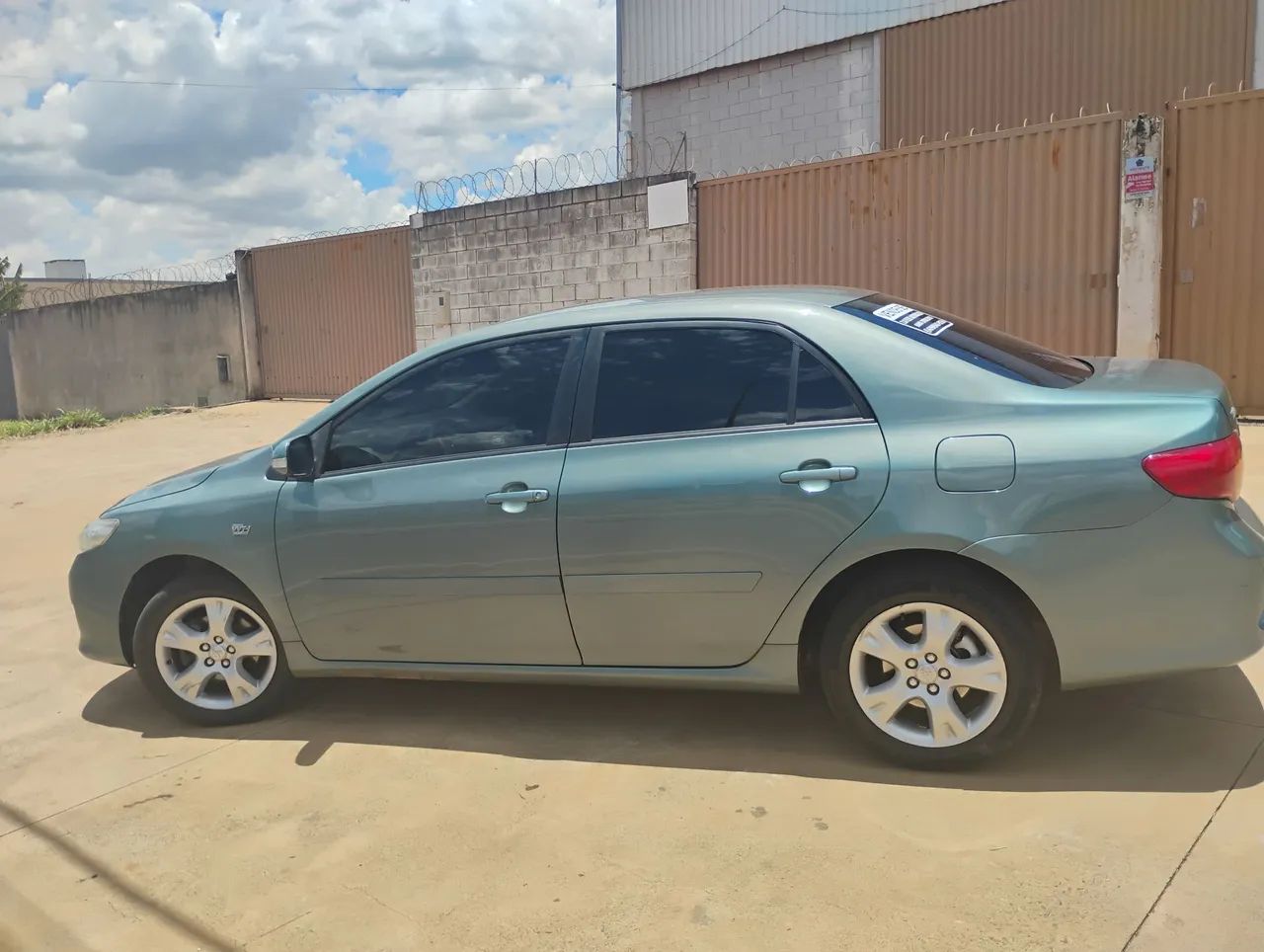 Toyota Corolla XEI 2.0 Flex 16V Aut. 2011 - Foto 2