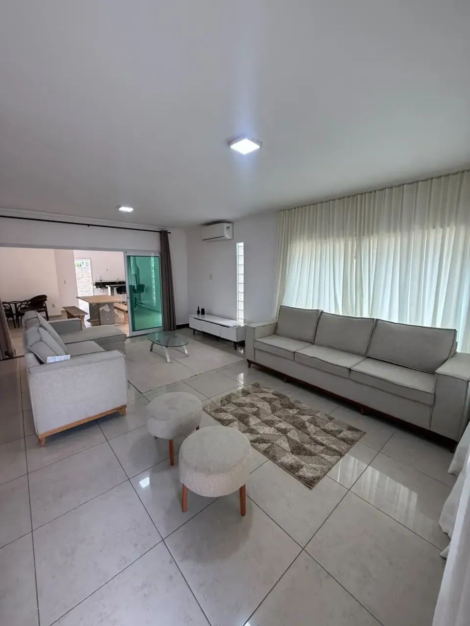 Casa de esquina no Alphaville Eusébio com área de lazer privada - Foto 2