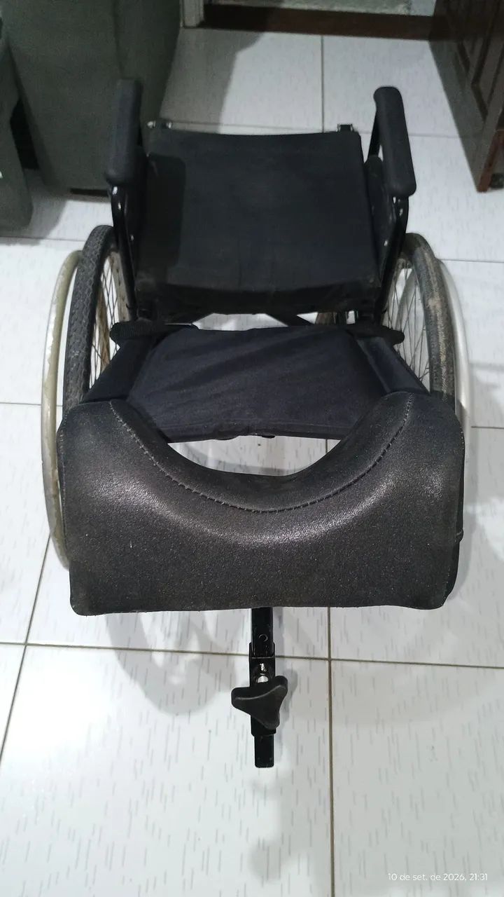 CADEIRA DE RODAS. Na promoção! - Foto 3