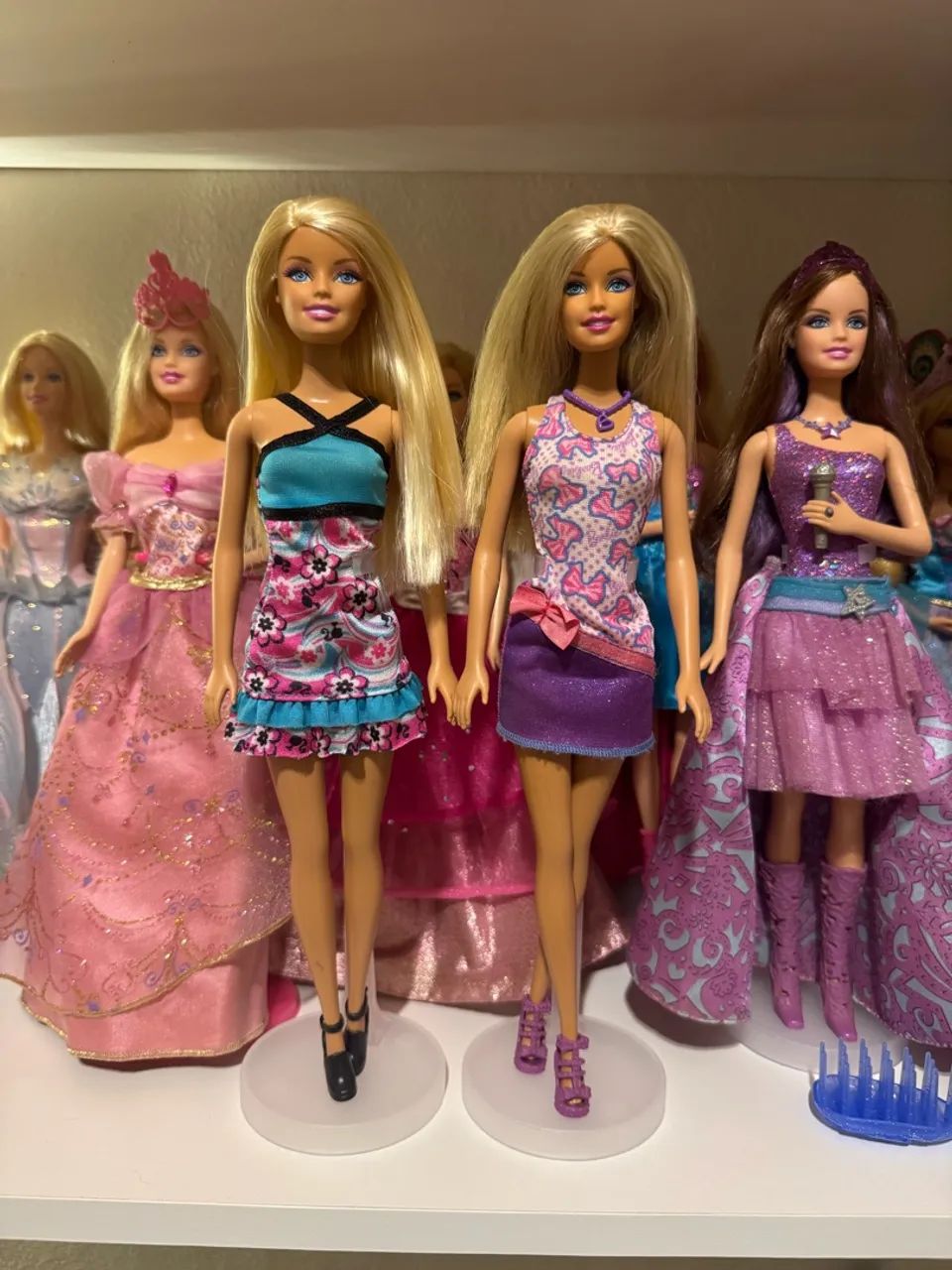 Barbie básicas 2010