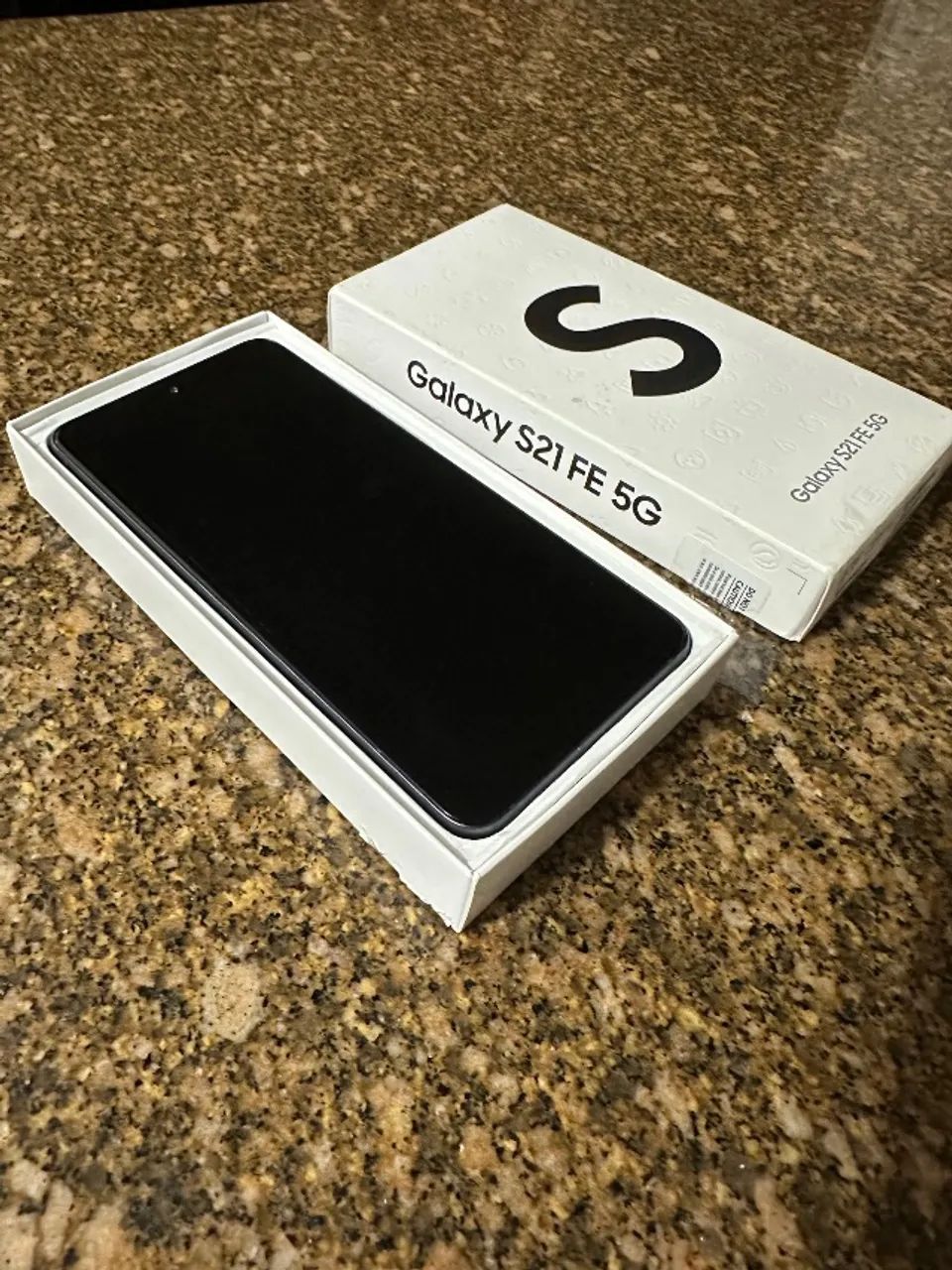 Samsung Galaxy S21 FE 5G 128 GB (com detalhe na tela) - Foto 5