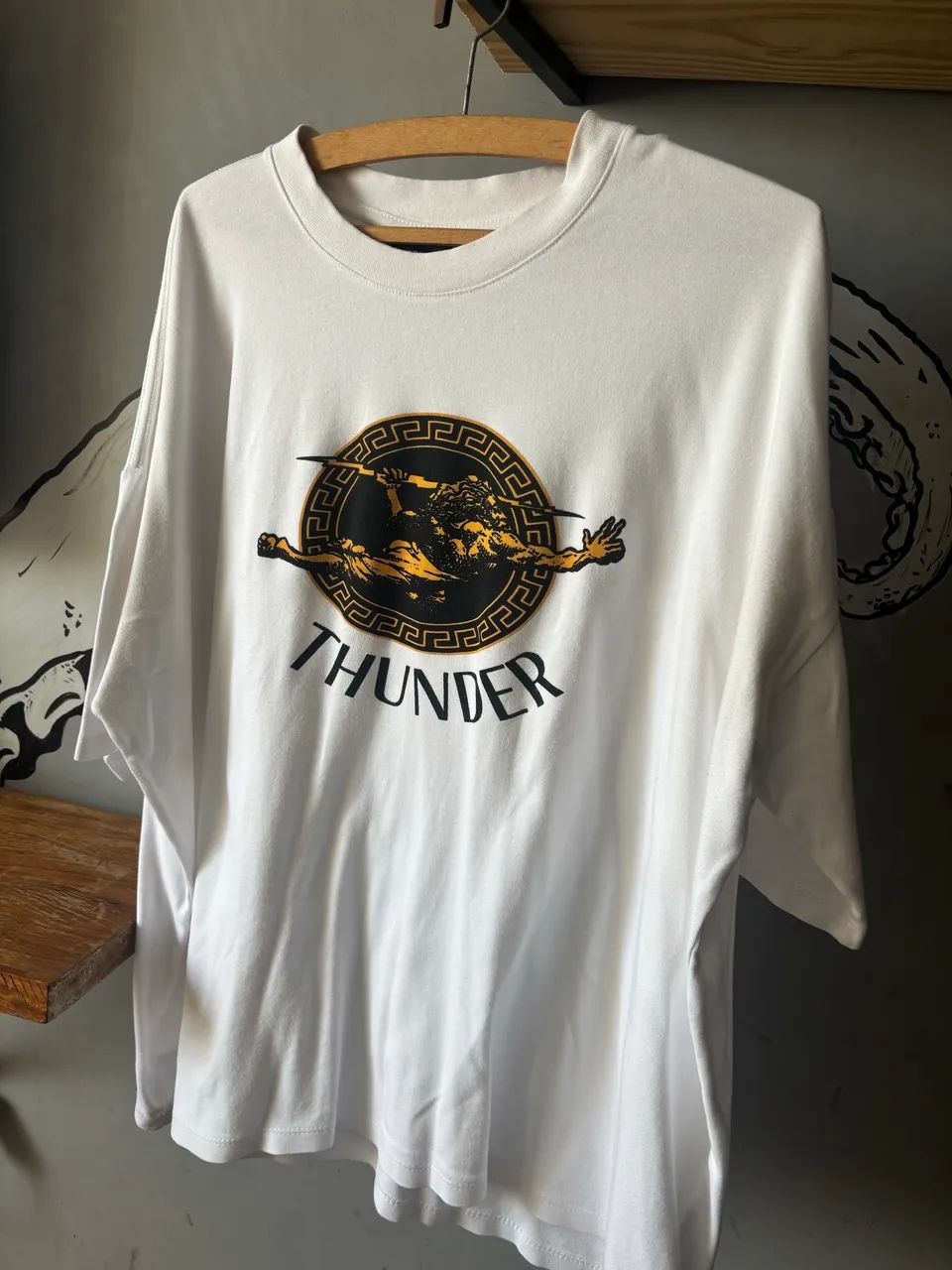 Camiseta Oversized Thunder god - Foto 4
