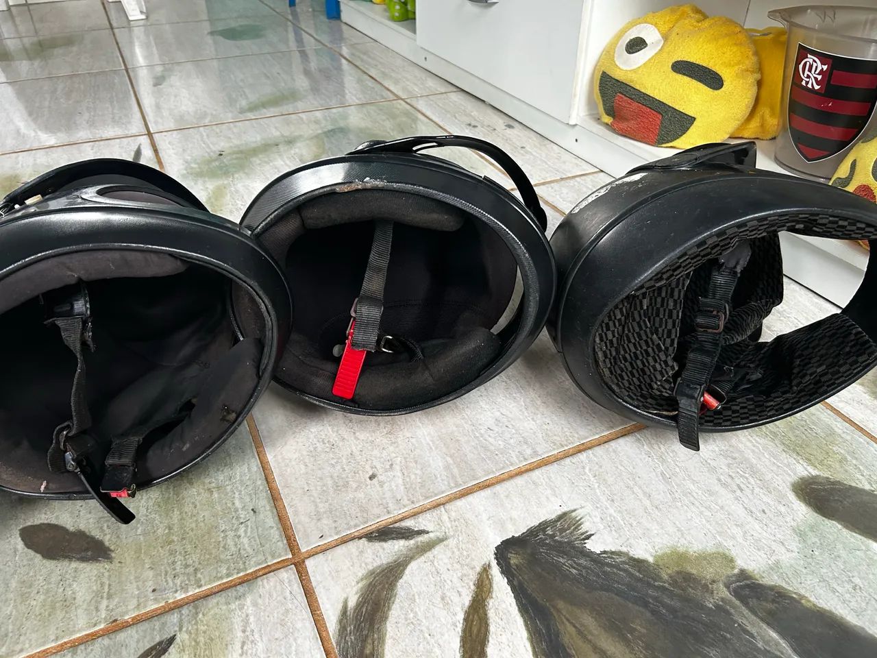 Capacetes (Uns é pra concerto ) - Foto 3