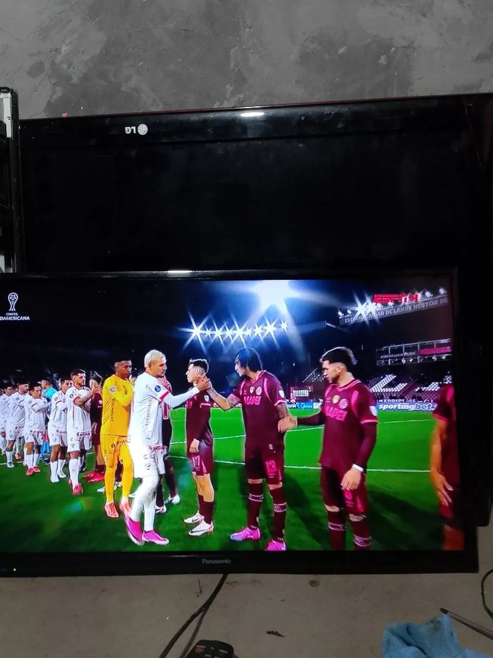 Vendo tv Panasonic 32 polegadas - Foto 5
