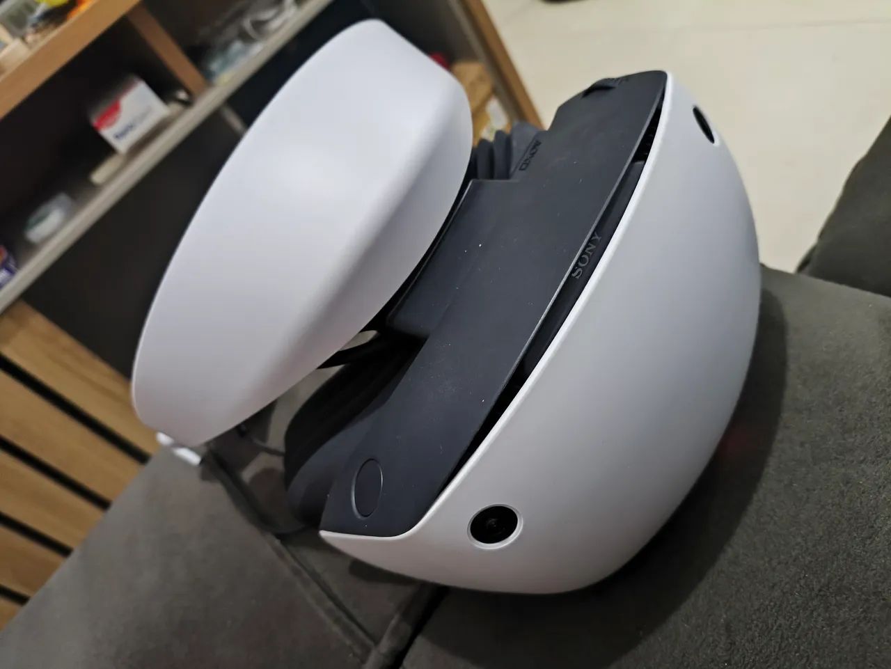 PlayStation VR2 (PSVR2) Completo na Caixa - Praticamente Novo (Lentes Impecáveis)