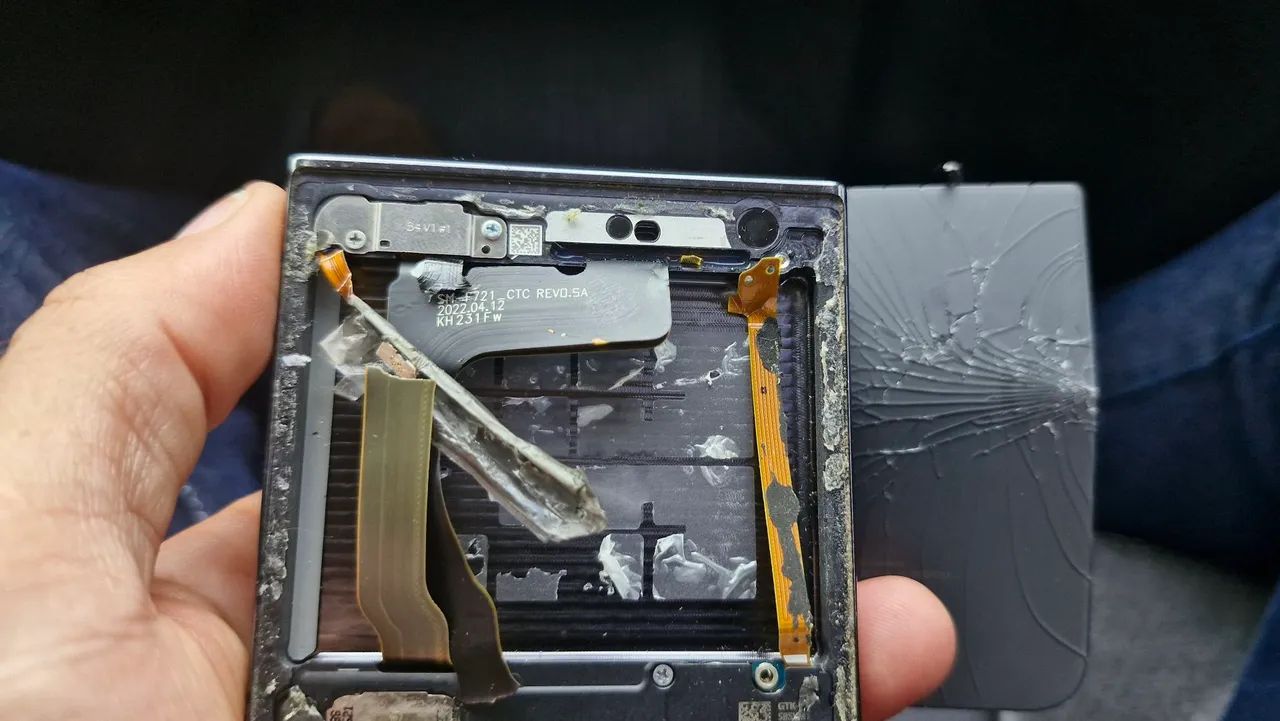 Sansung flip retirada de peças  - Foto 3