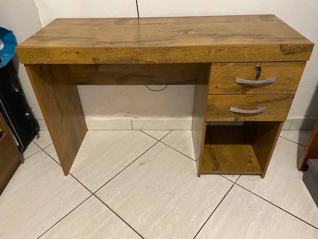 Escrivaninha MDF marrom  - Foto 4