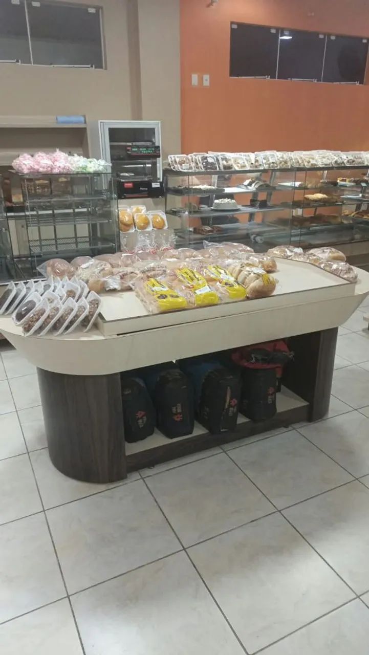 Prateleiras, freezer e balcões - Foto 4