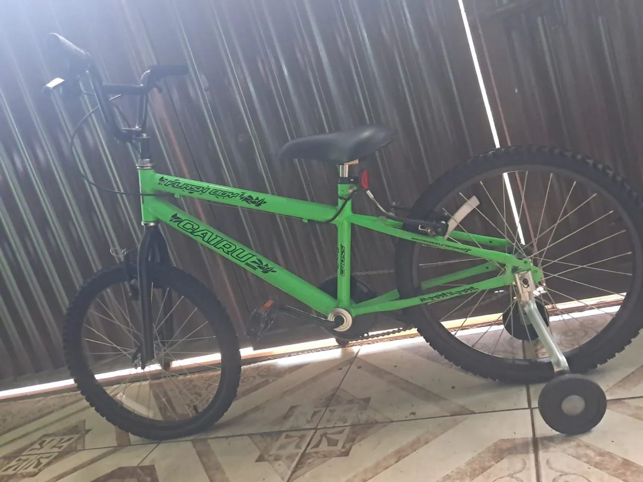 VENDO BICICLETA ARO 18 NOVA - Foto 2