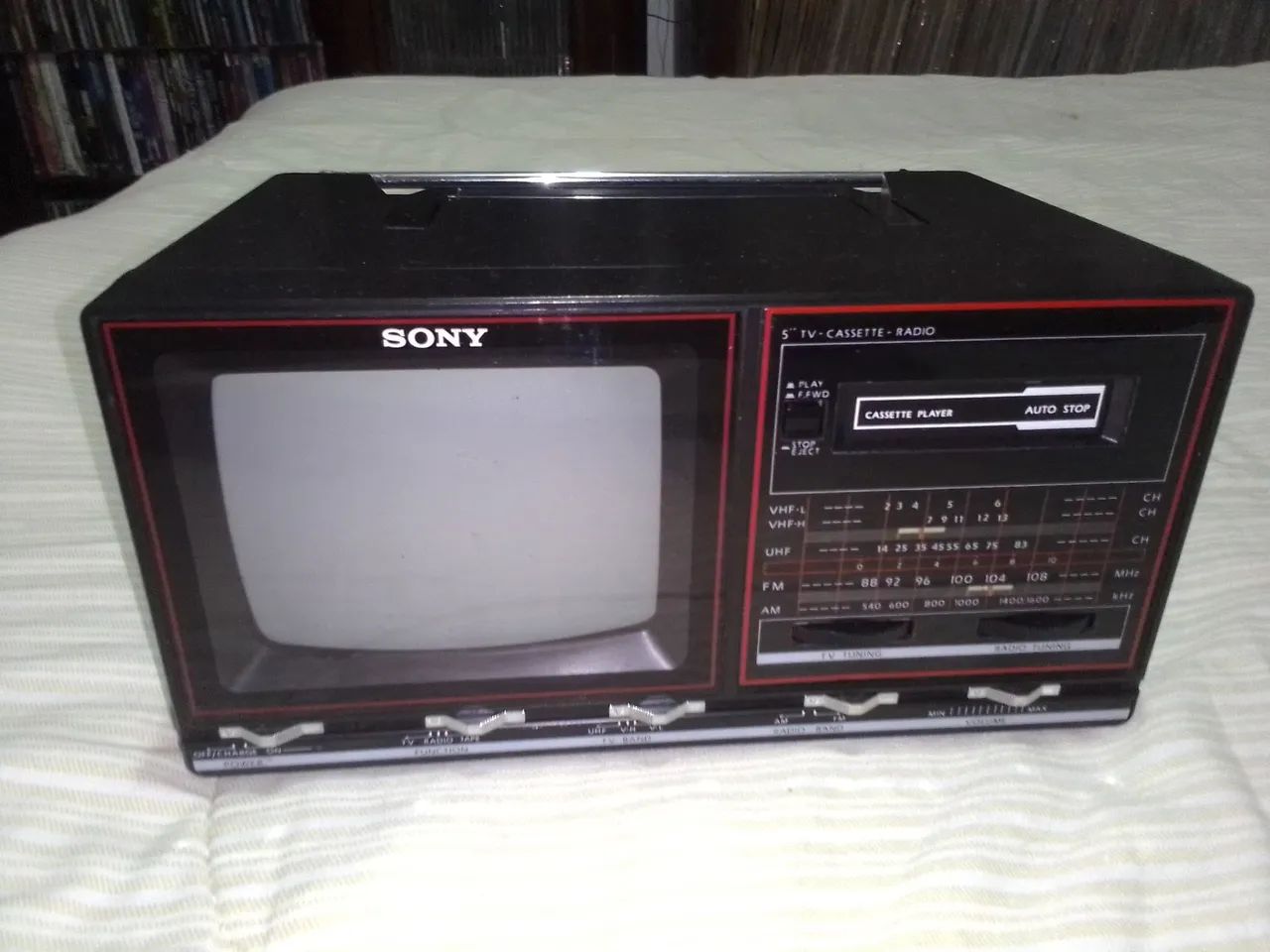 Tv Sony c/ toca fitas 