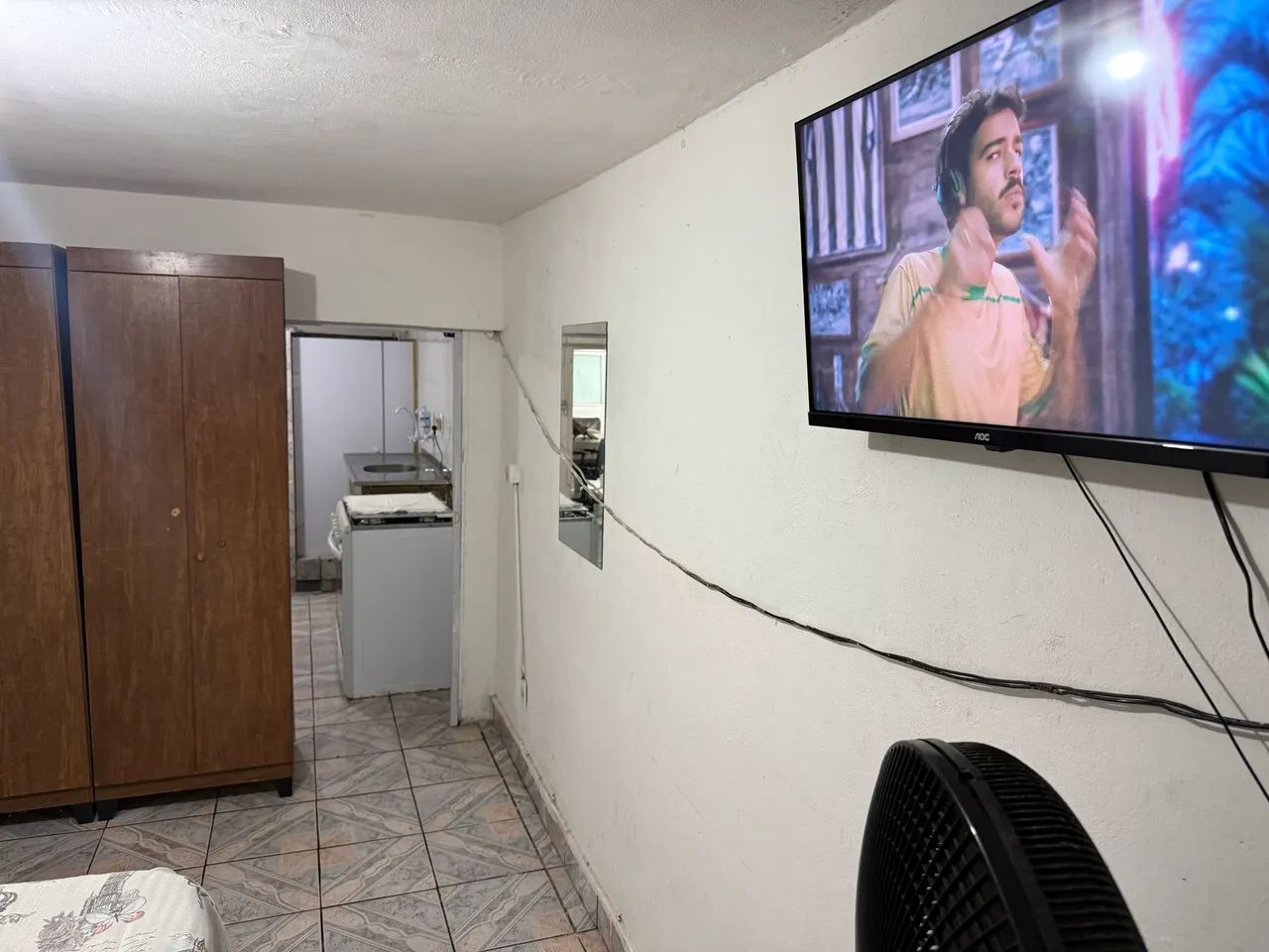 Aluga se Kitinete e aptos mobiliados - Foto 2