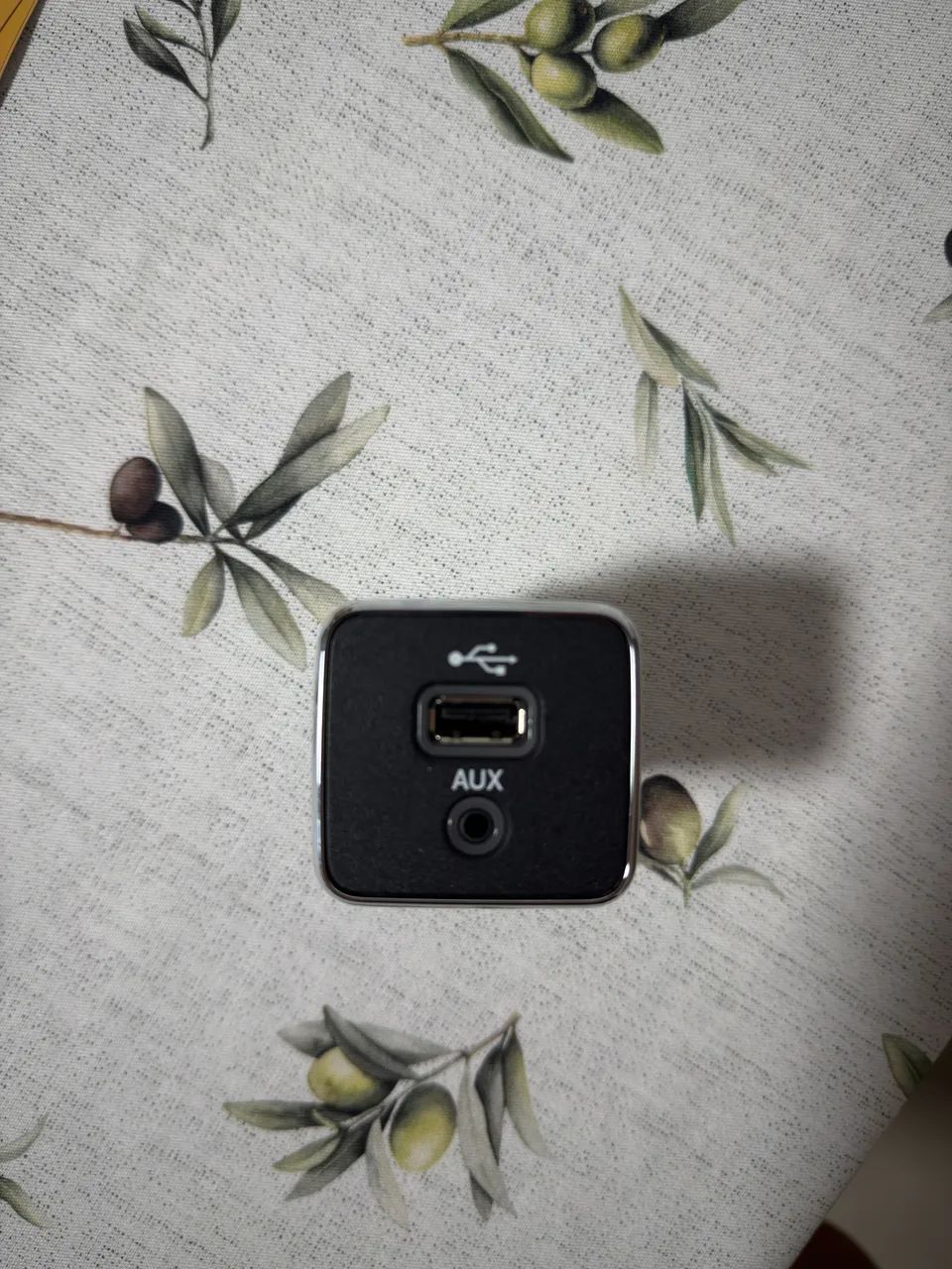 HUB USB/AUX Compass 2017/2021