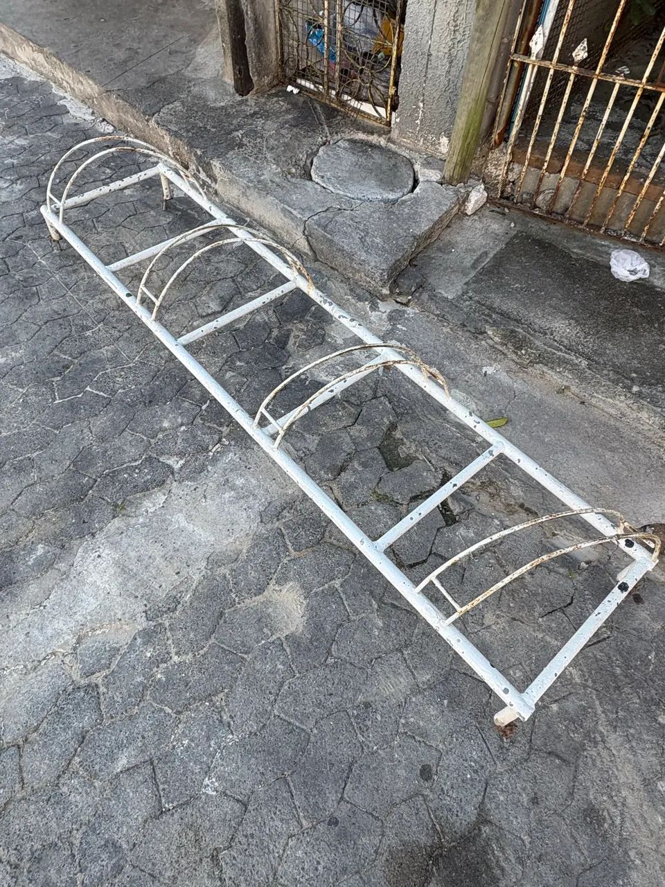 Bicicletário 2,50 de comprimento  - Foto 2